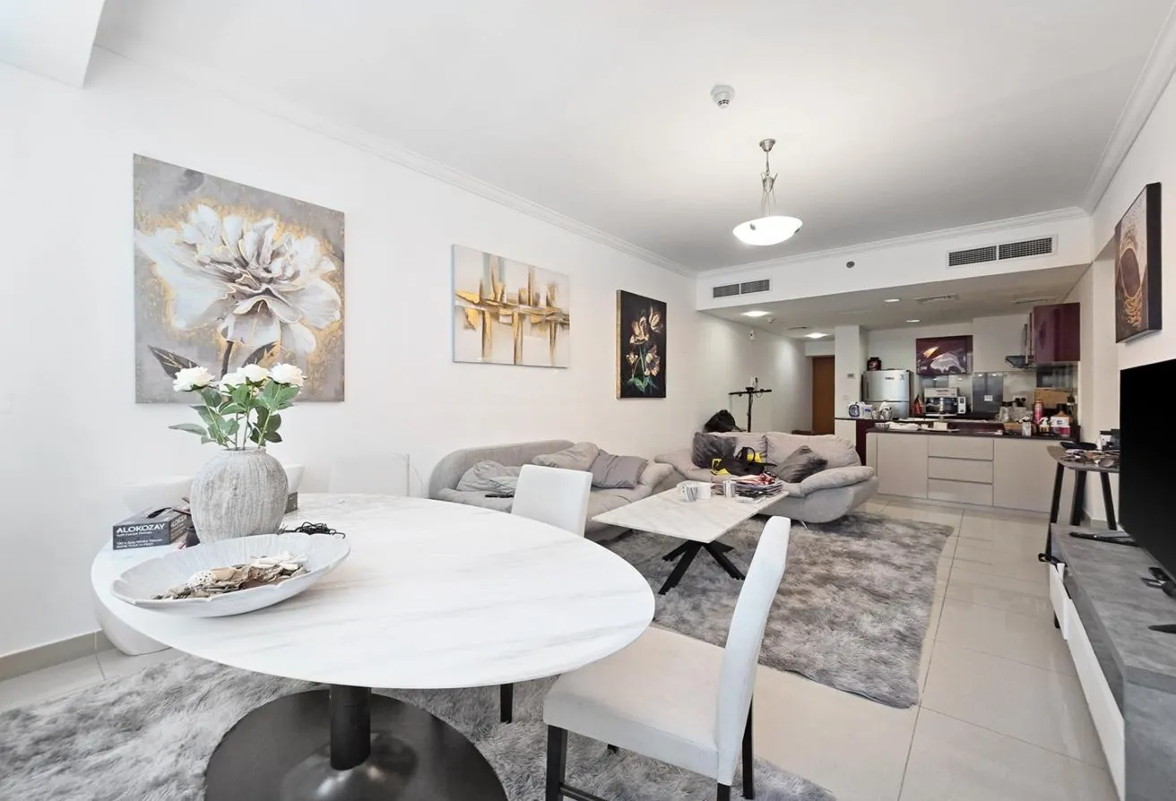 1 Bedroom Apartment Ontario Tower Spacious Close Metro ROI