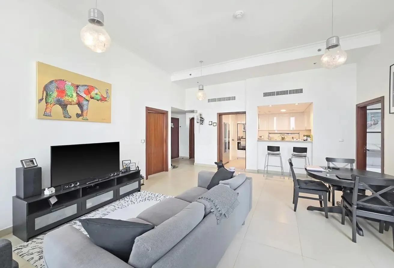 Studio Apartment – Binghatti Canal | Stunning Fully Furnished – Studio