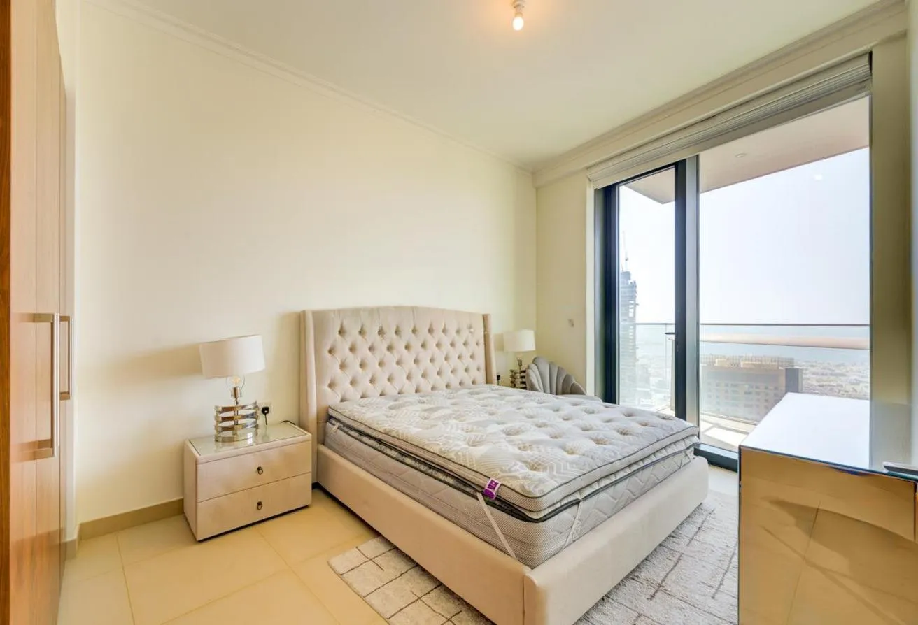 Studio Apartment – Binghatti Canal | Spacious Studio + Balcony I Convenient Access